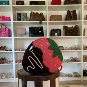 Kate Spade ♠️ Strawberry 🍓 Chocolate 🍫 Crossbody